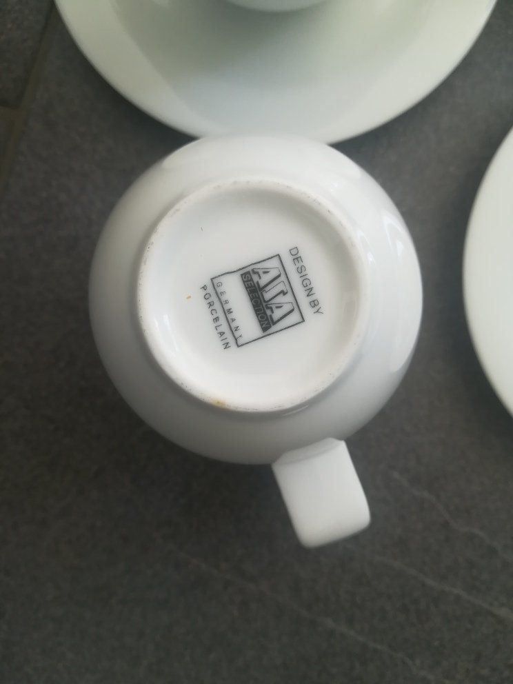 Tassen: 4 Mugs für Kaffee oder Tee – Gebraucht aus Russikon von wanda2006 1