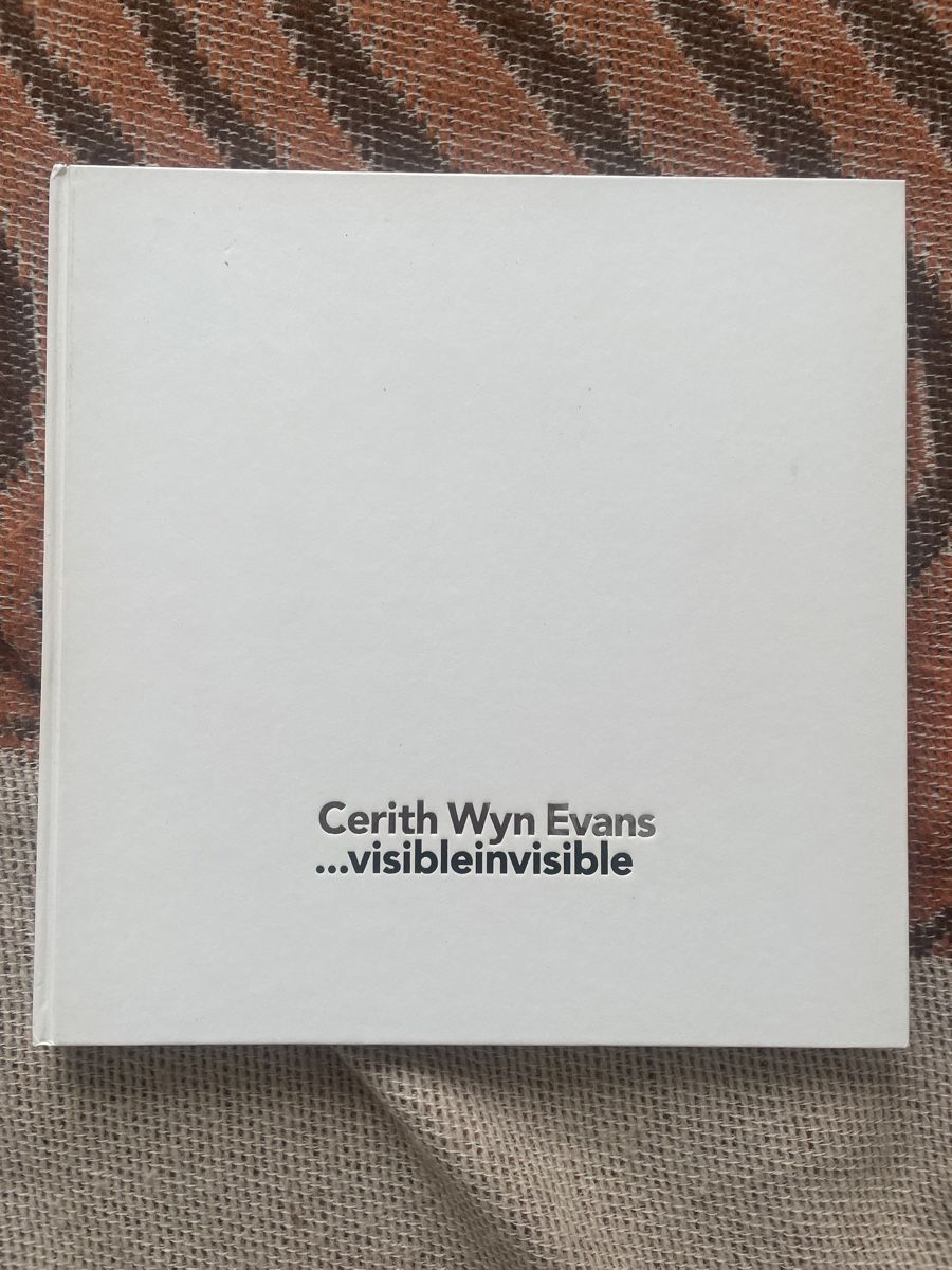 Livres: Cerith Wyn Evans ...visibleinvisible book  – D'occasion à Basel par Amechan.