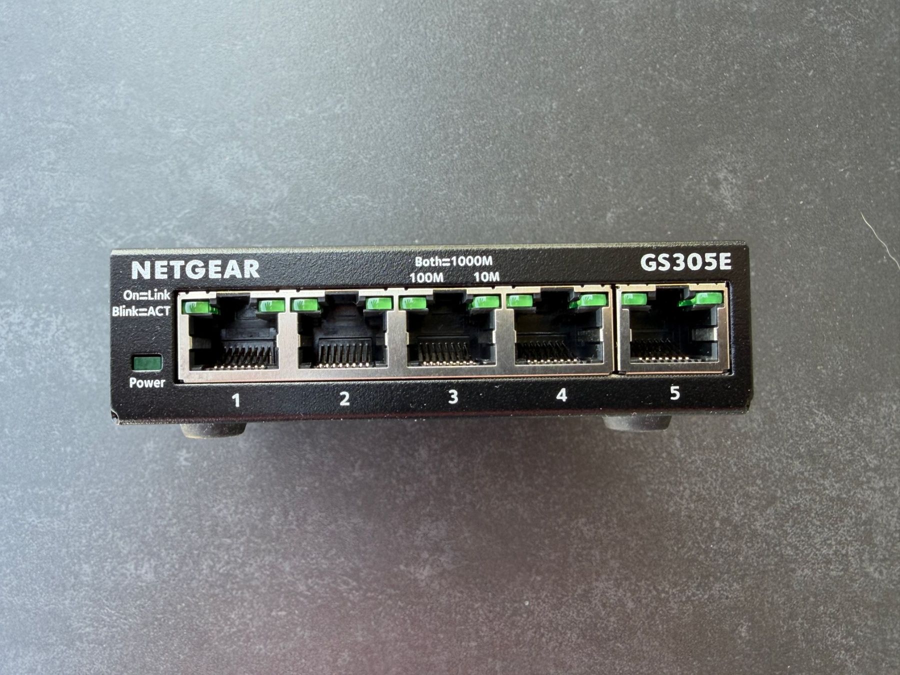 Netgear Hub & Switch: Netgear 5-port Gigabit Ethernet Switch GS305E – Usato da Wädenswil venduto da BEF55 2