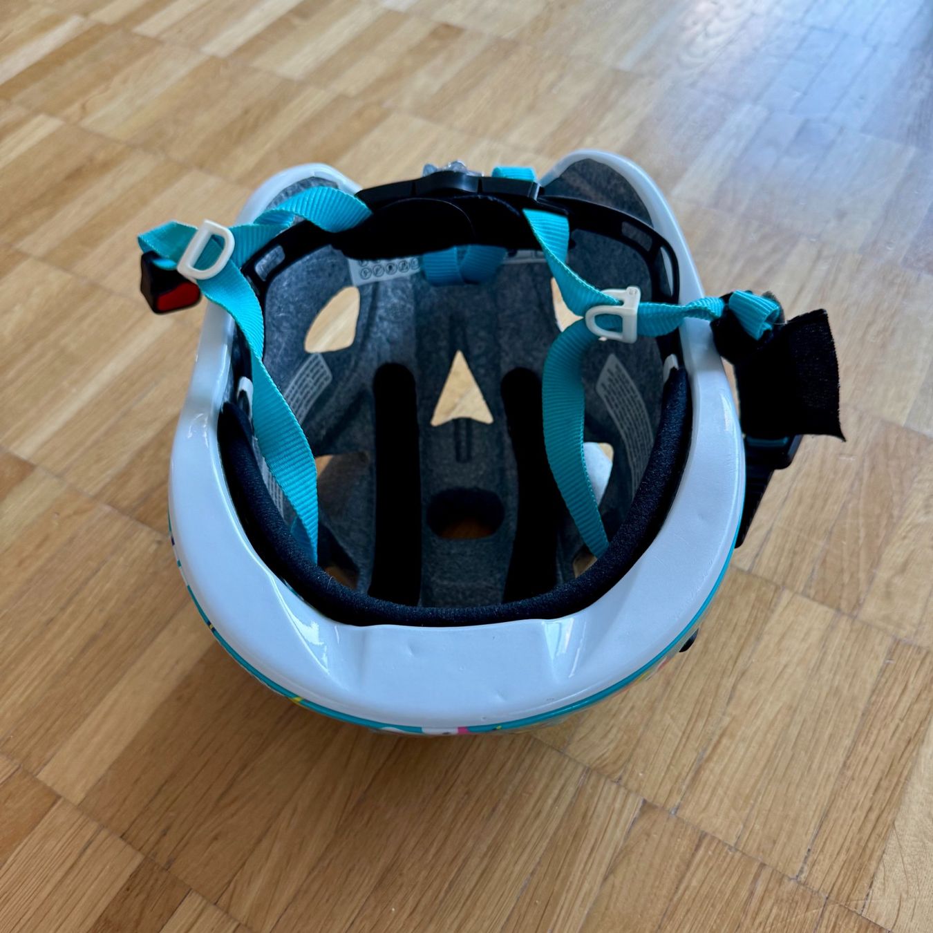 Alpina Caschi: Alpina Ximo Flash Kinderhelm 49-54cm Einhorn – Usato da Glattpark(Opfikon) venduto da adr_m8nc 2