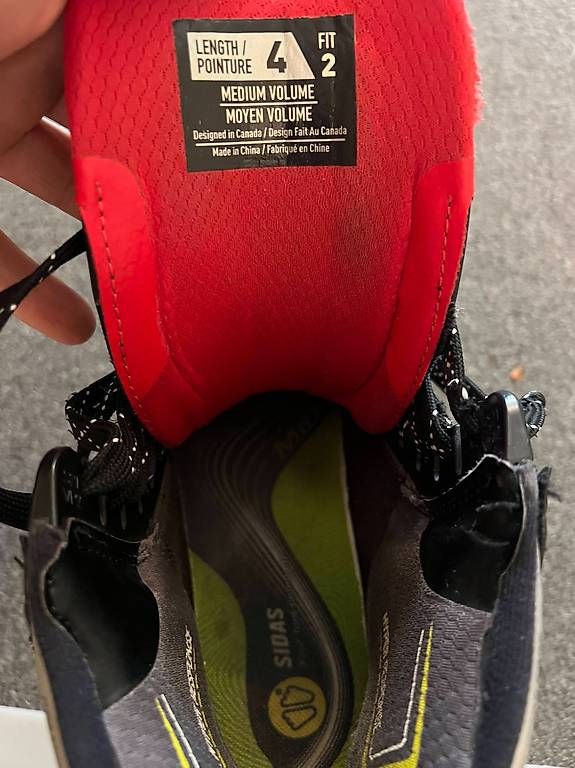 Bauer Schlittschuhe: Schlittschuhe Bauer Vapor Hyperlite Grösse 4 / 36 Fit 2 – Gebraucht aus Arlesheim von SKA_4144 2