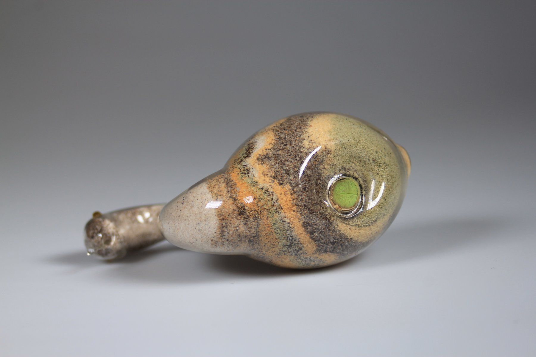 Statuette: Glas-Schwan mit Sandeinschlüssen – Usato da Basel venduto da IRMAundFRED 2