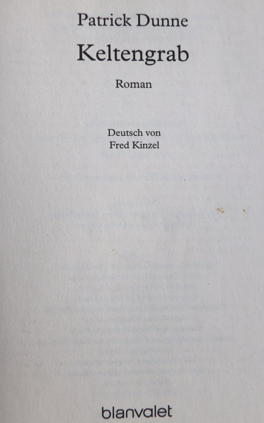 Bücher: Keltengrab von Patrick Dunne – Gebraucht aus Glattfelden von Vrenely 5
