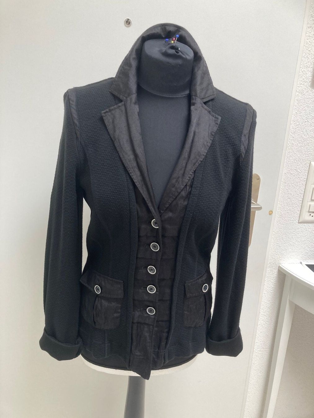 Giacche: Blazer Jacke schwarz Gr. 36. Apanage – Usato da Glattpark (Opfikon) venduto da Pangie