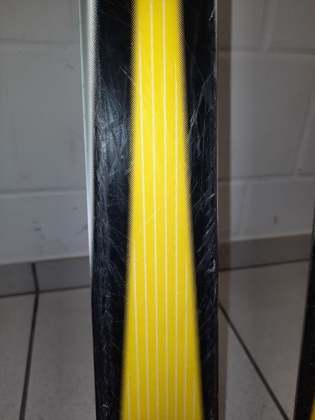 Elan Sci: Elan Carving Skis – Usato da Riehen venduto da Ricky25 5