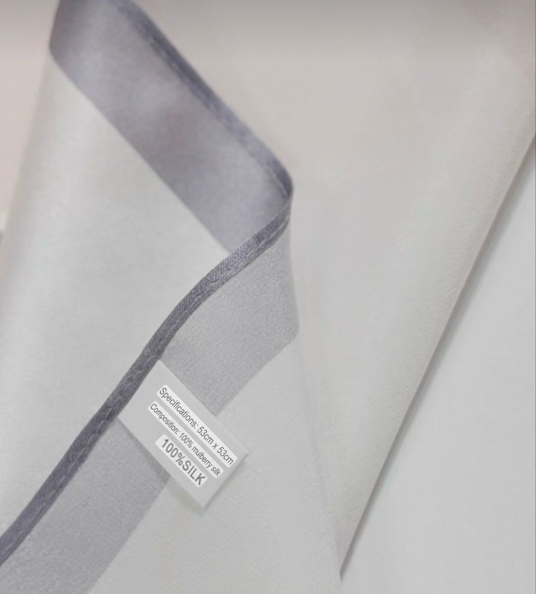 Foulard & Sciarpe: New with gift package Elegant 100% Silk Scarf – Nuovo e nell'imballaggio originale da Basel venduto da 550_ckp6 5