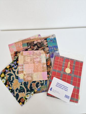 Lot Geschenkpapier Taschen versch. Grössen