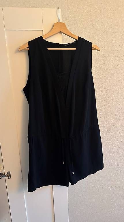 Tute: Jumpsuit schwarz – Usato da Rothenthurm venduto da Lynn_DM 1