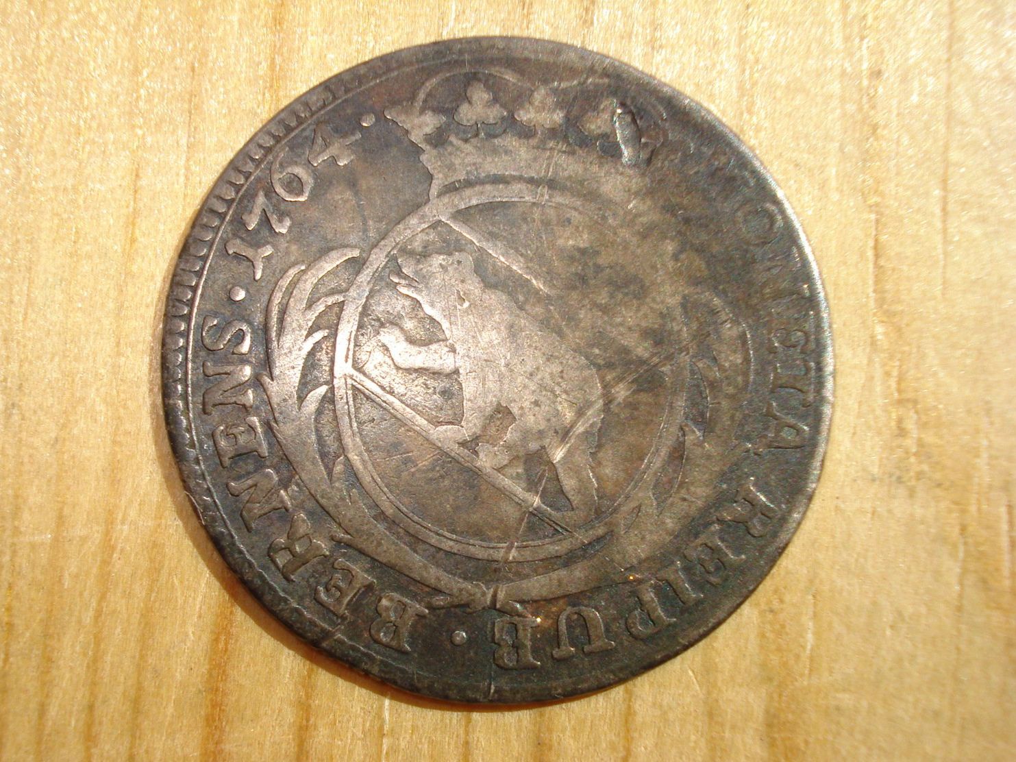 Tutti le monete: (D3) Bern 20 Kreuzer 1764 – Usato da Erlach venduto da Net-Coins