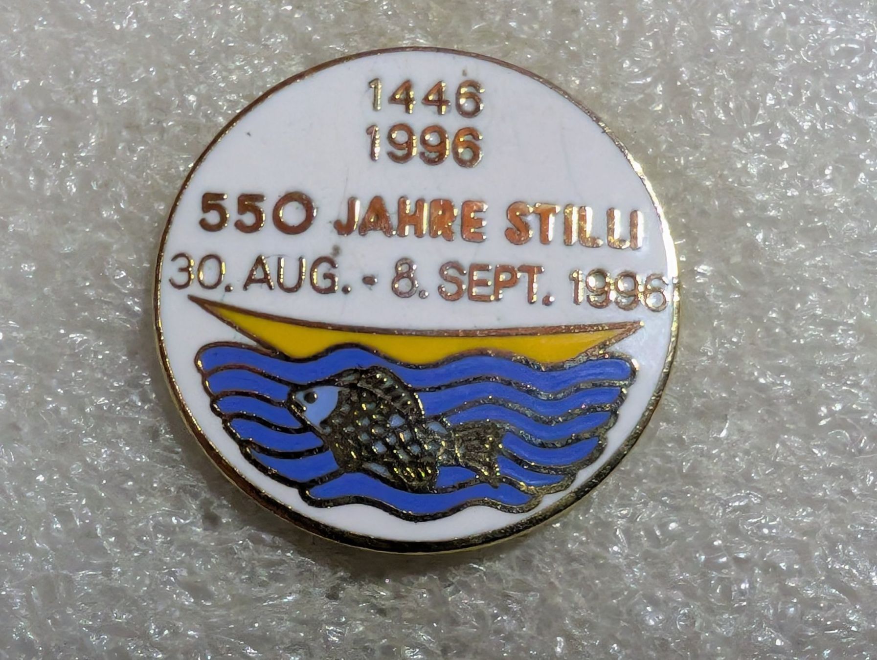 Placchette & Badge: Ansteckpin 96: 550 Jahre Stilli – Usato da Oppligen venduto da Pin-Fall-Shop