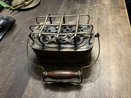 antiker Fussofen Messing