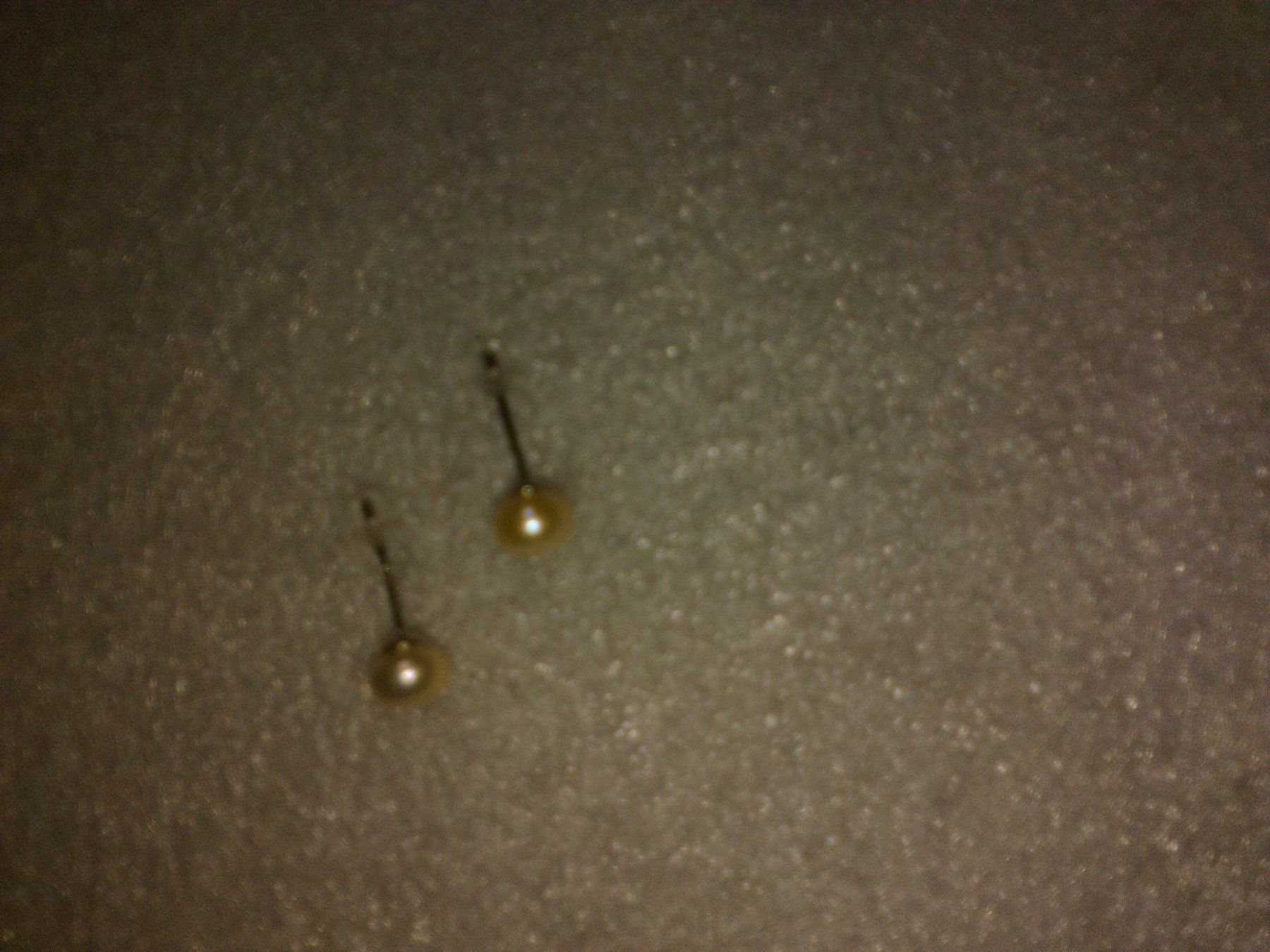 Boucles d'oreille: OHRRINGE MODESCHMUCK,,MIT KUSTLICH PERLEN,,BEIGE FARBE – Neuf (Voir description) à Basel par bijoutrie_4 6
