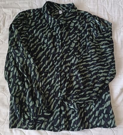 Vero Moda, Bluse schwarz grün gemustert langarm, Gr. 42