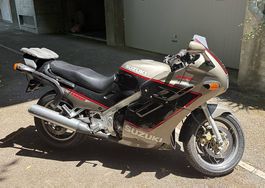 Suzuki GSX 1100 F