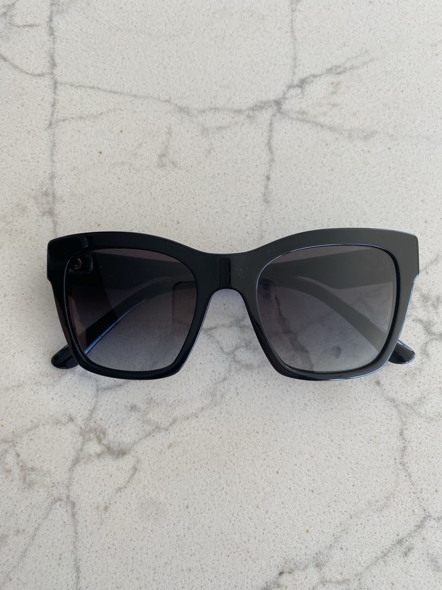 Dolce & Gabbana Occhiali & Lenti: Lunettes de soleil femmes – Nuovo (secondo la descrizione) da Chêne-Bourg venduto da mar_fn75