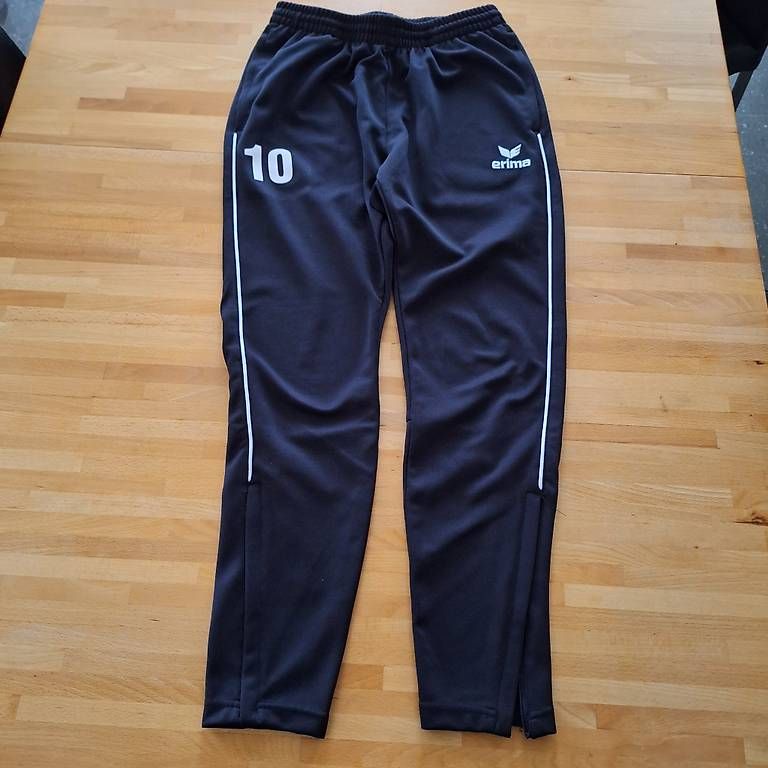 Completi, tute sportive e funzionali: Knaben-/Herren Trainer Gr. S, – Usato da Schöftland venduto da casalti 2