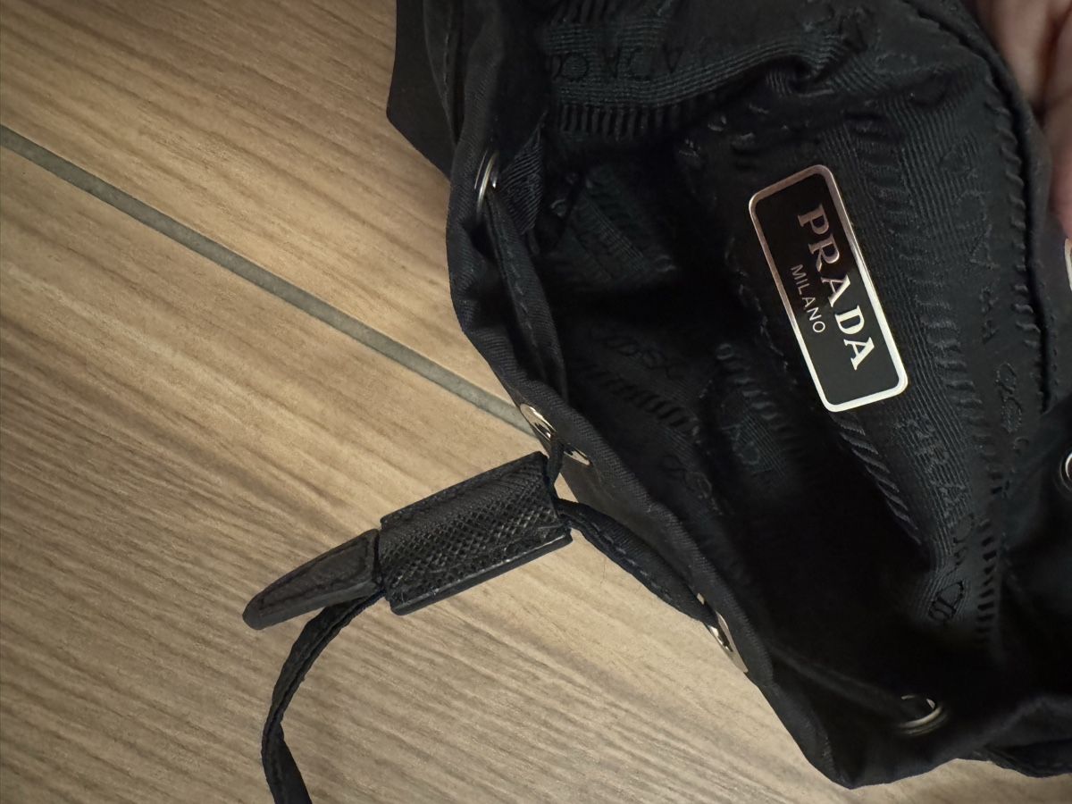 Prada Taschen für Damen: PRADA Bucket Bag aus Nylon Damen – Neu (gemäss Beschreibung) aus Zürich von iva_c9dw 2