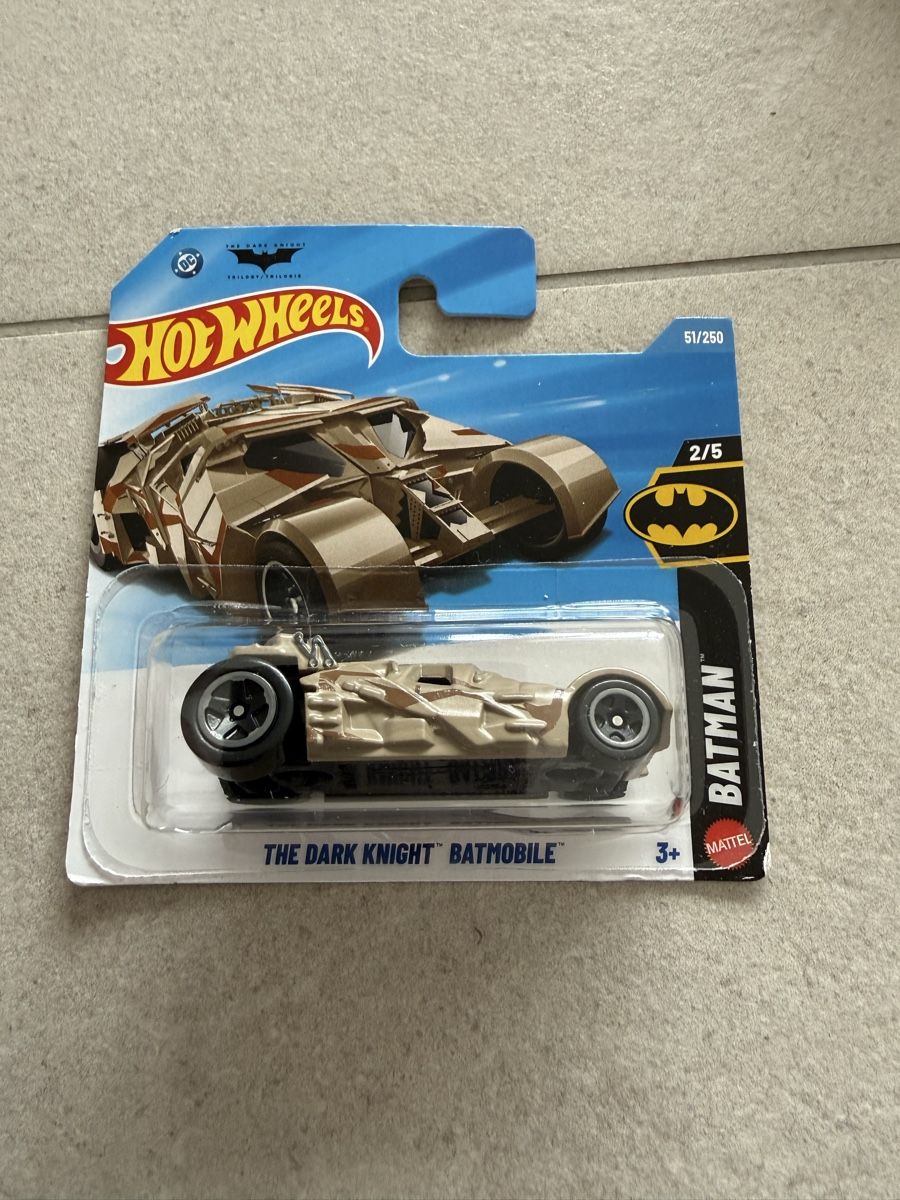 Hot Wheels Modellini d'auto: Hot Wheels - Batmobile militaire – Nuovo e nell'imballaggio originale da Yvorne venduto da AutoCollectionneur