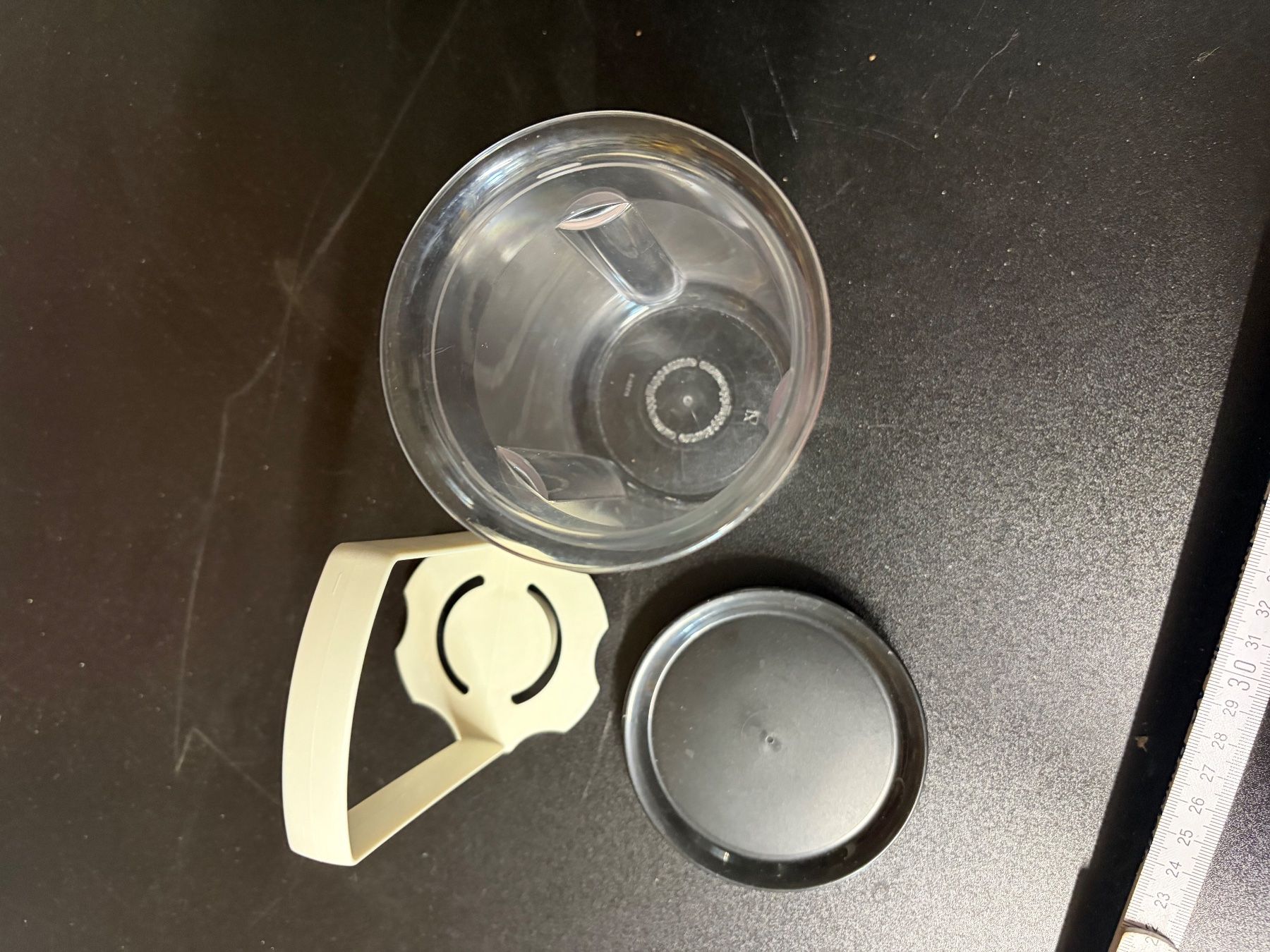 Tupperware Recipients et similaires: Tupperware kleiner Gurkenlift – D'occasion à Obergösgen par Andre118 1