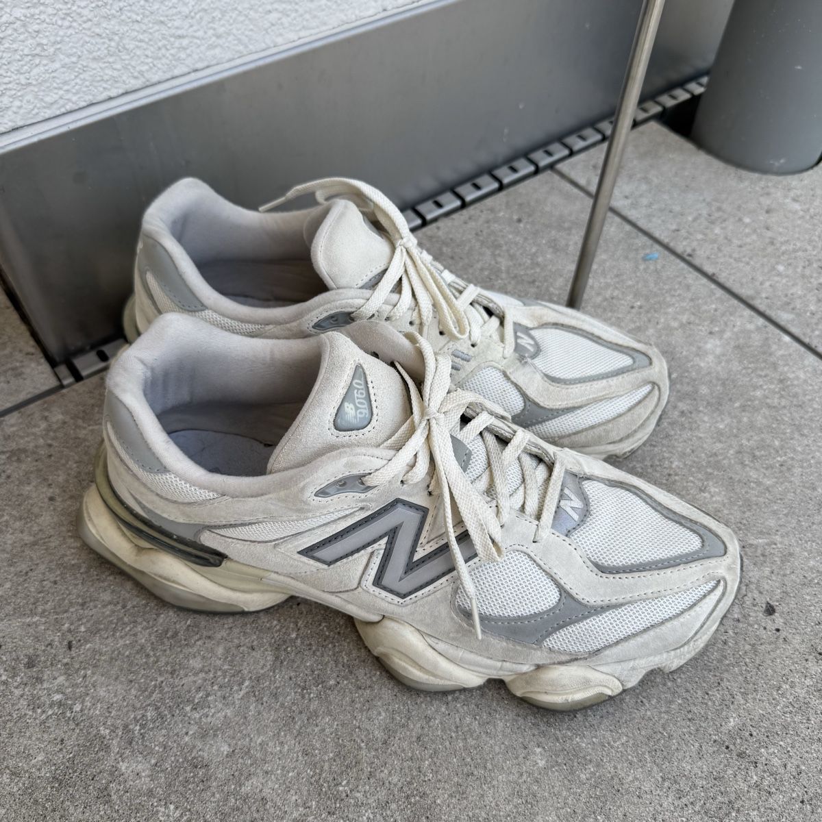 New Balance Scarpe da uomo: New Balance 9060 Grösse 46.5 – Usato da Itingen venduto da JDG11