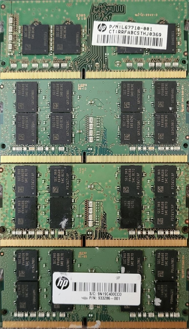 Samsung Memory / RAM: 4x Samsung RAM Module 16GB DDR4. – Gebraucht aus Zürich von Gulbi1919 1