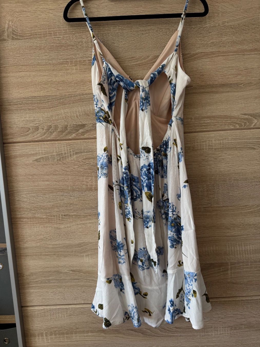 Zebra Vestiti: Robe longue blanche à fleurs bleues – Nuovo (secondo la descrizione) da Montreux venduto da Izapechee 4