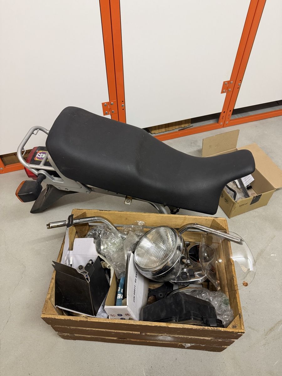 BMW Autres: BMW R80 Ersatzteile – D'occasion à St. Gallen par deu_5xrq