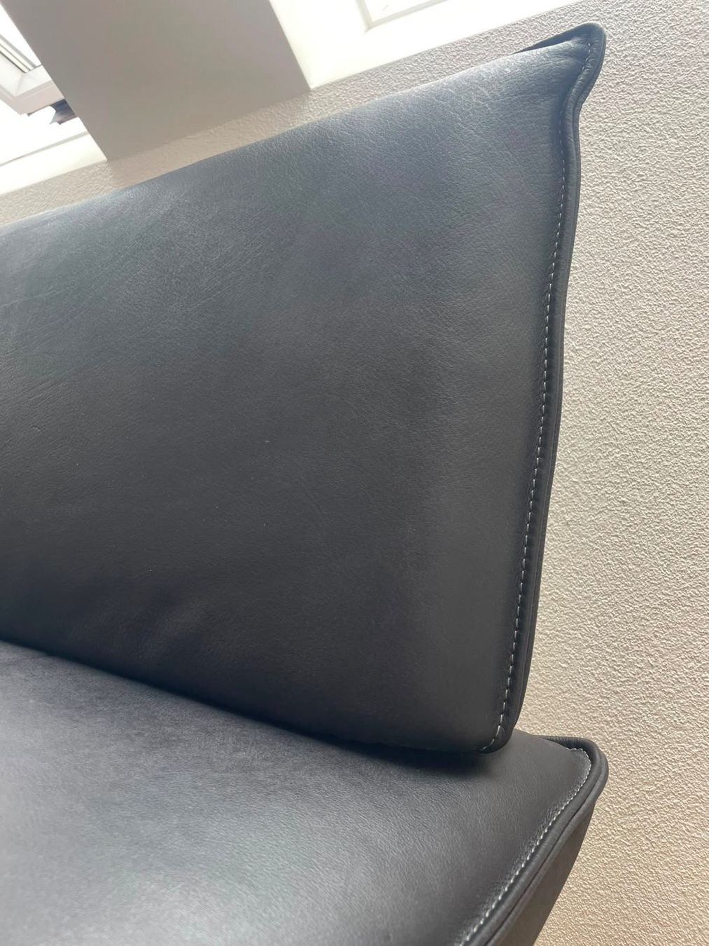 Panchine: Sitzbank Echtleder Anthrazit & Eichenholz, Esszimmerbank – Usato da Zürich venduto da chr_sht7 2