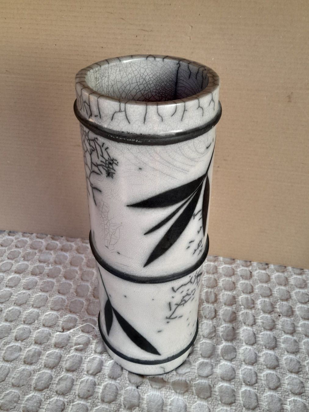Vasi & Recipienti: RAKU Vase Zylinderförmig – Usato da Thun venduto da Treff.....e 1