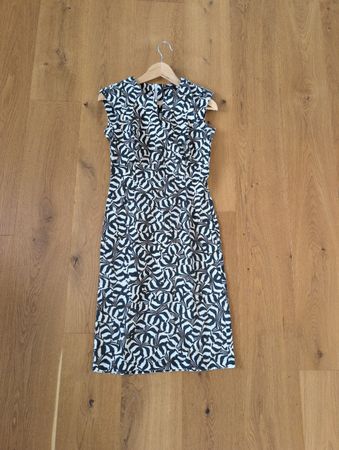 Tolles Kleid Summum Woman gemustert Grösse 36 gut erhalten