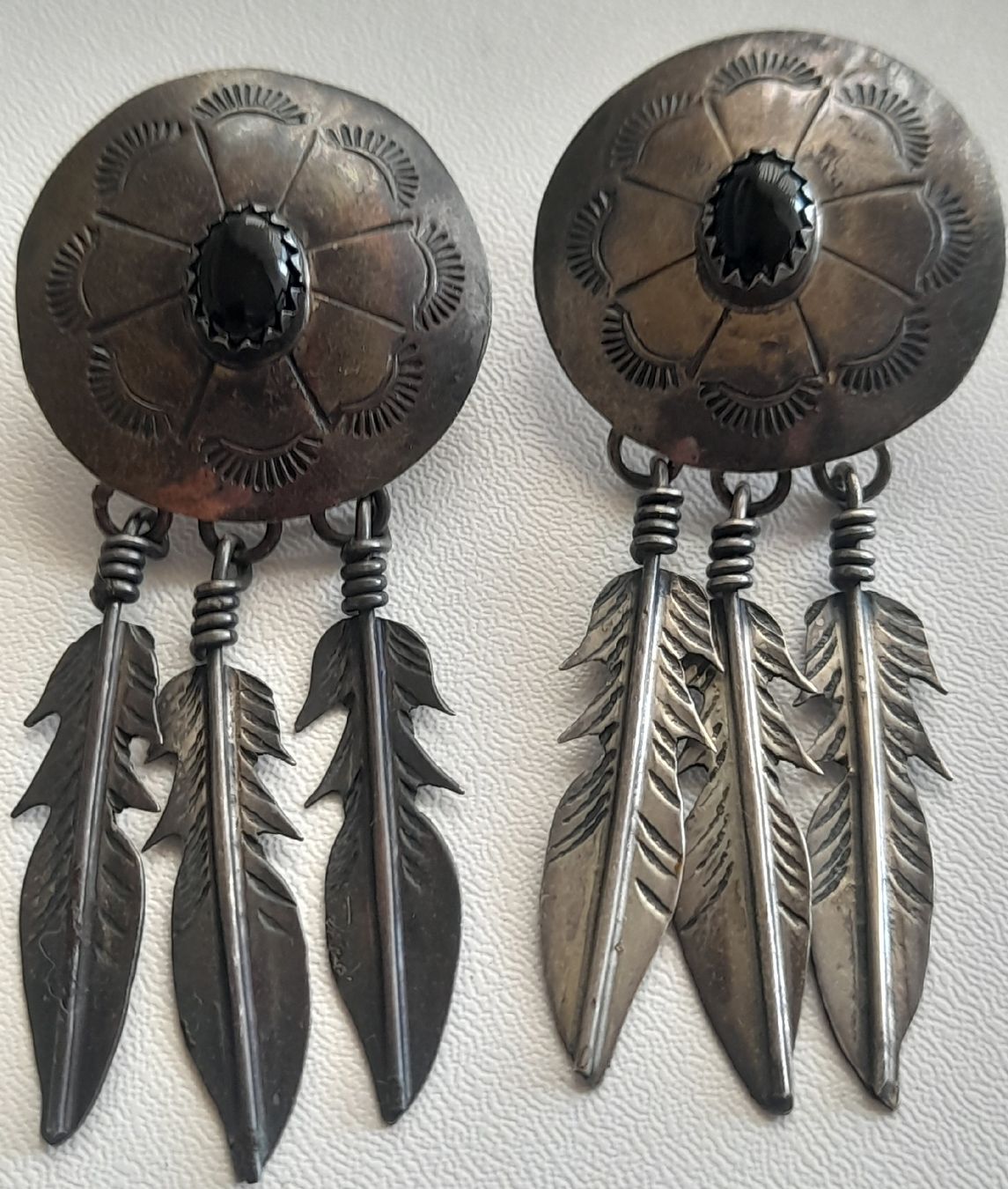 Orecchini pendenti & Orecchini a lobo: B.O en argent 925,et Onyx  – Usato da Lausanne venduto da Glam-Luxe 1