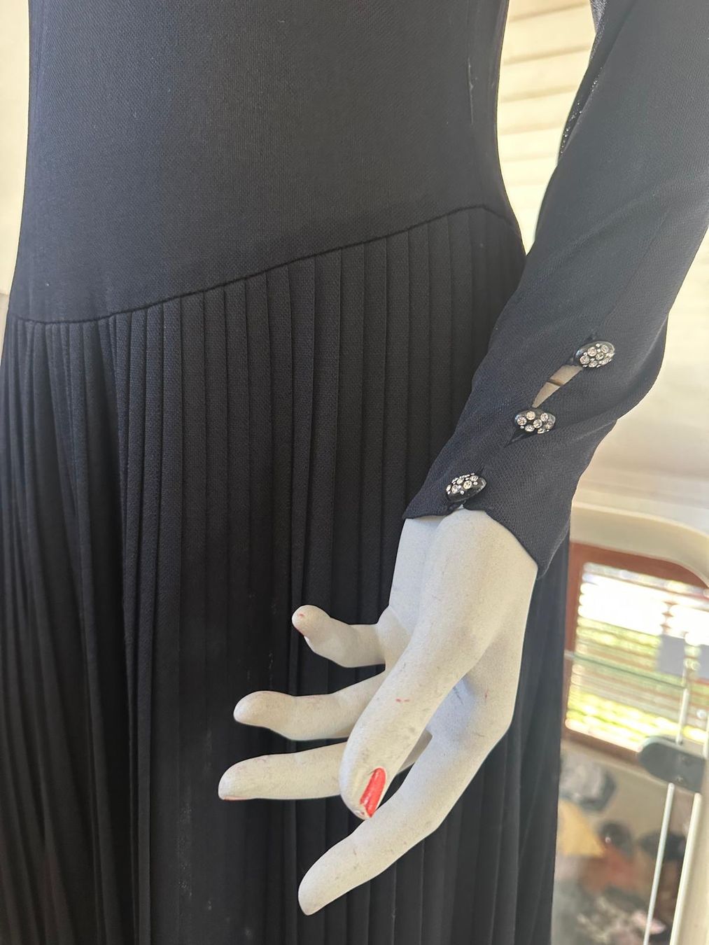 Robes: Schönes schwarzes Kleid – D'occasion à Neuhausen par Lechasseur 6
