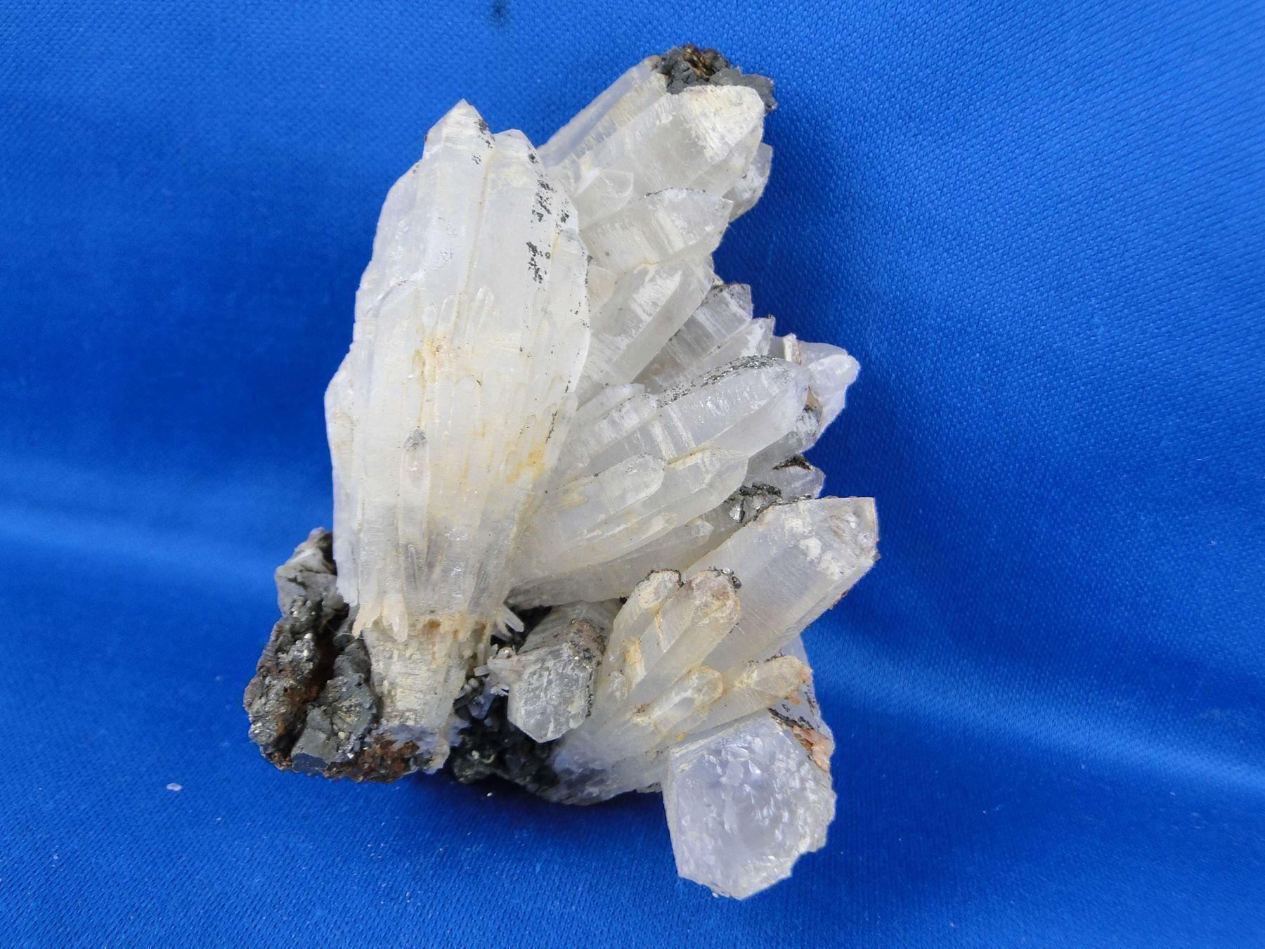 Minerali & Pietre curative: Quarz und Pyrit – Usato da Schinznach Bad venduto da Demerald 2
