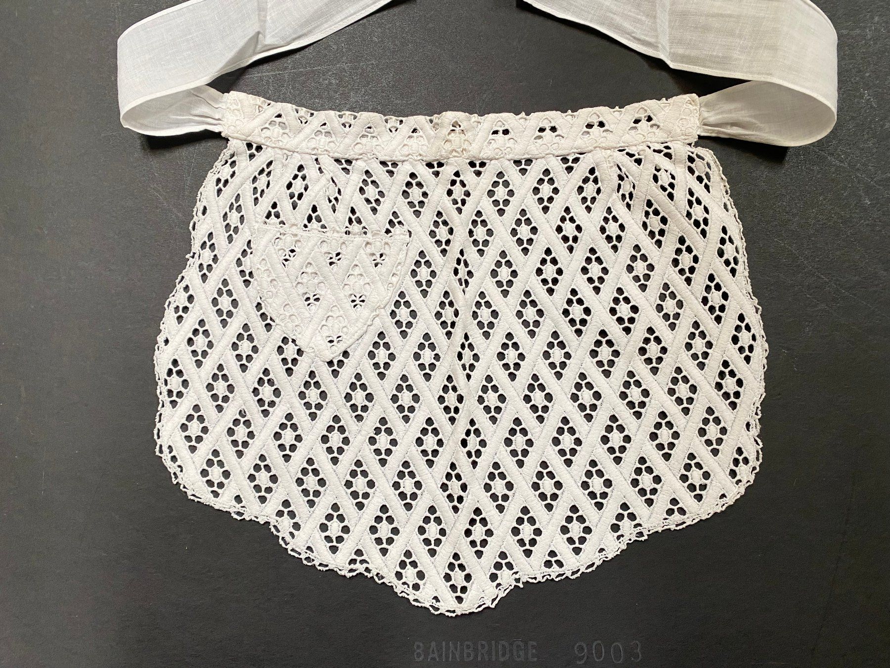 Abbigliamento & accessori d'epoca: Vintage Servierschürze – Usato da Schaffhausen venduto da VintageCity 6
