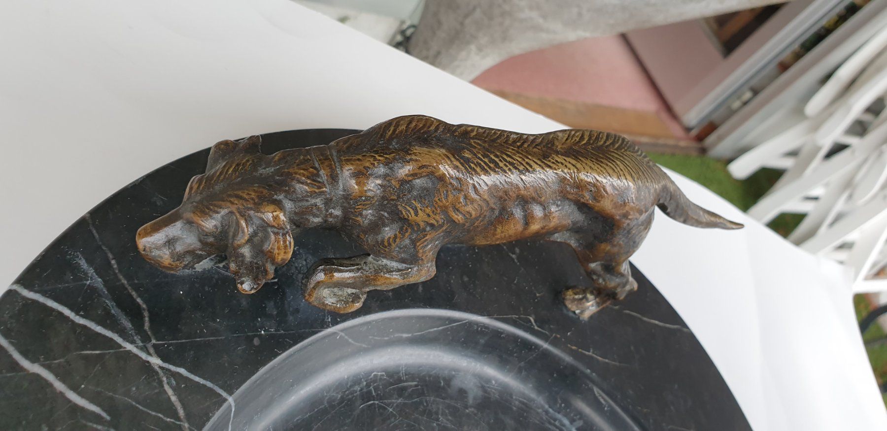 Sculture & Statue: Bronze Jagdhund auf Marmorschale – Usato da Emmen venduto da Brockofsky 2