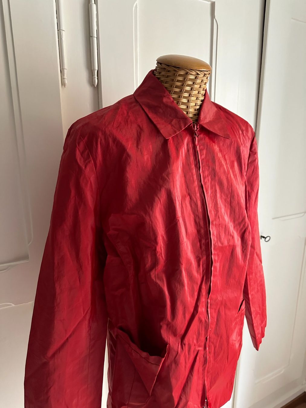 Vestes: OLSEN - Vintage Jacke rot 40 – D'occasion à Zürich par Diazaio 1