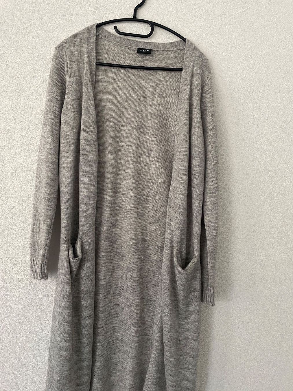 Giacche: Lange Strickjacke Vila grau Gr. S – Usato da Schmitten FR venduto da ancaob