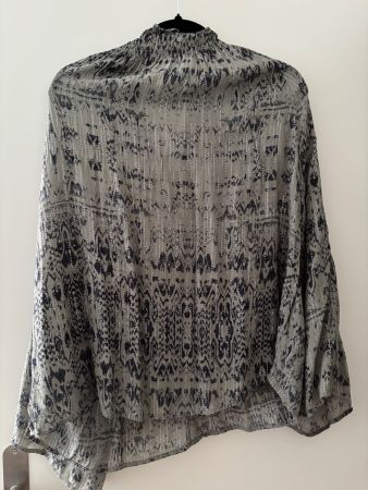 T-shirt , taille L