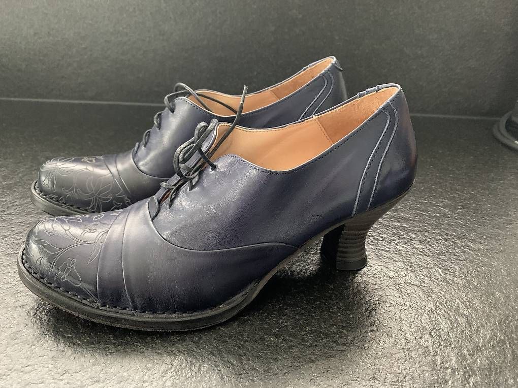 Scarpe da donna: Damenschuhe - Pumps - Neosens - Gr. 39 – Usato da Scheuren venduto da tan_w6cx