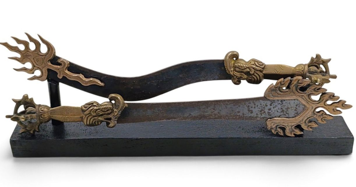 Figuren: Paar tibetische Ritualschwerter  – Gebraucht aus Hochfelden von Historium 1