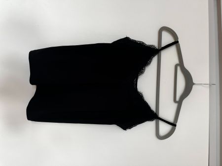 Schwarzes Spitzentop mit Trägern