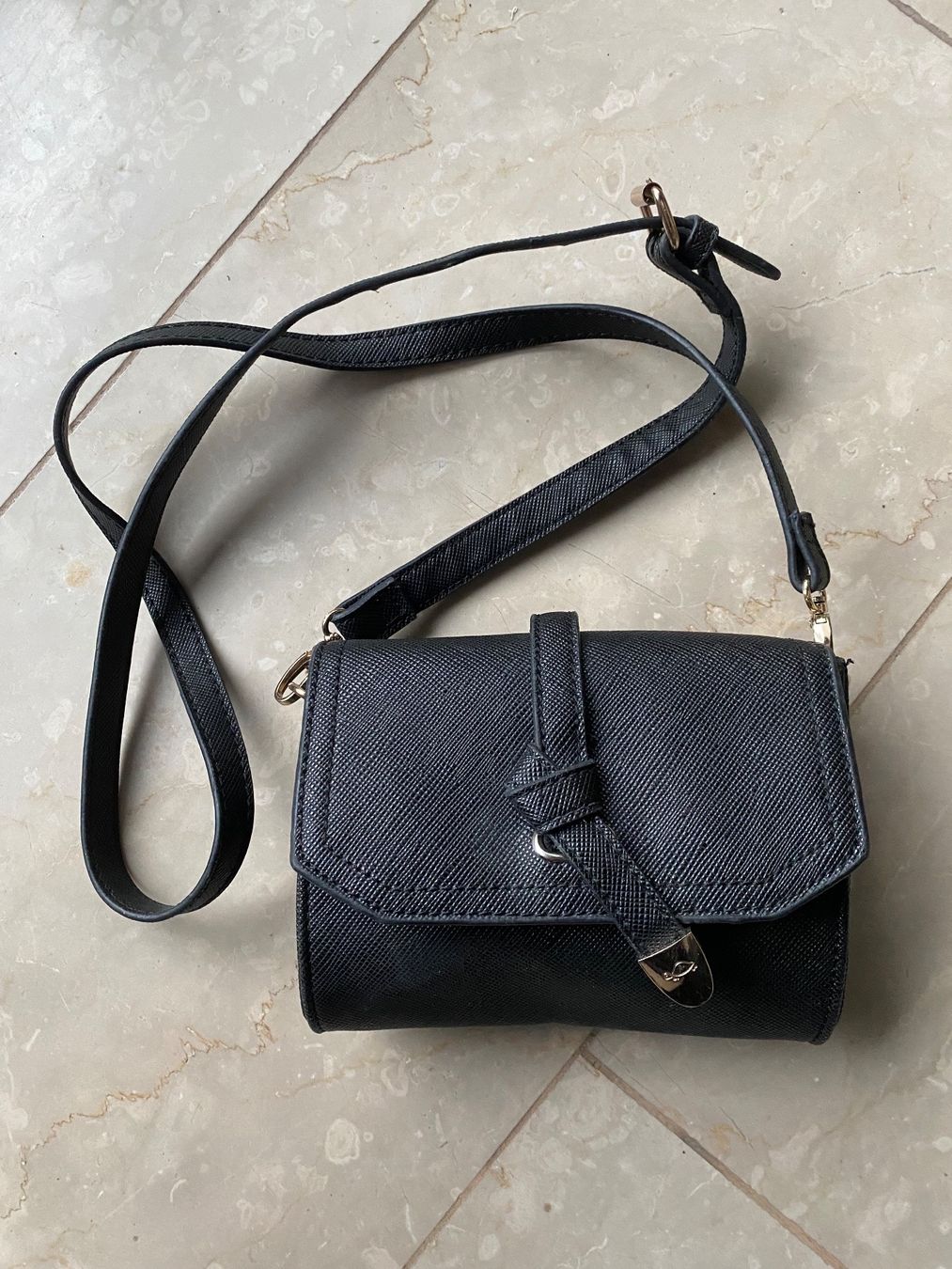 Borse da donna: Carpisa Handtasche schwarz – Usato da Altendorf venduto da Ga04