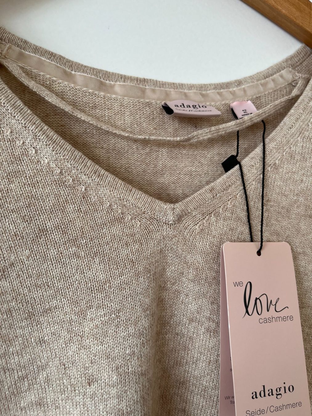 Maglioni & Felpe: Pullover von Adagio 65% Seide, 35% Kaschmir – Nuovo e nell'imballaggio originale da Zürich venduto da Paracel01 2