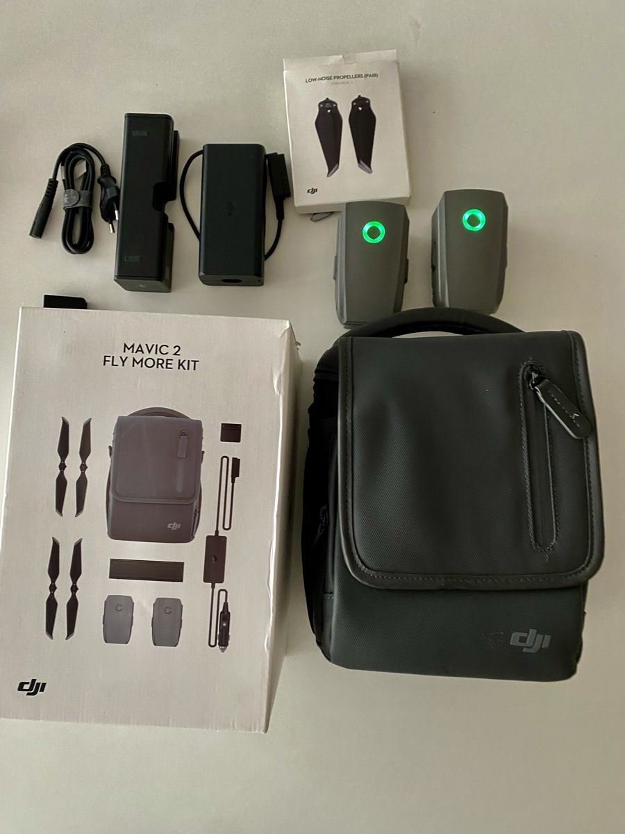 DJI Modellismo RC: DJI Mavic 2 Fly More Kit - Comme Neuf! Accessoires Complets – Usato da Gland venduto da Tech-TEC 2