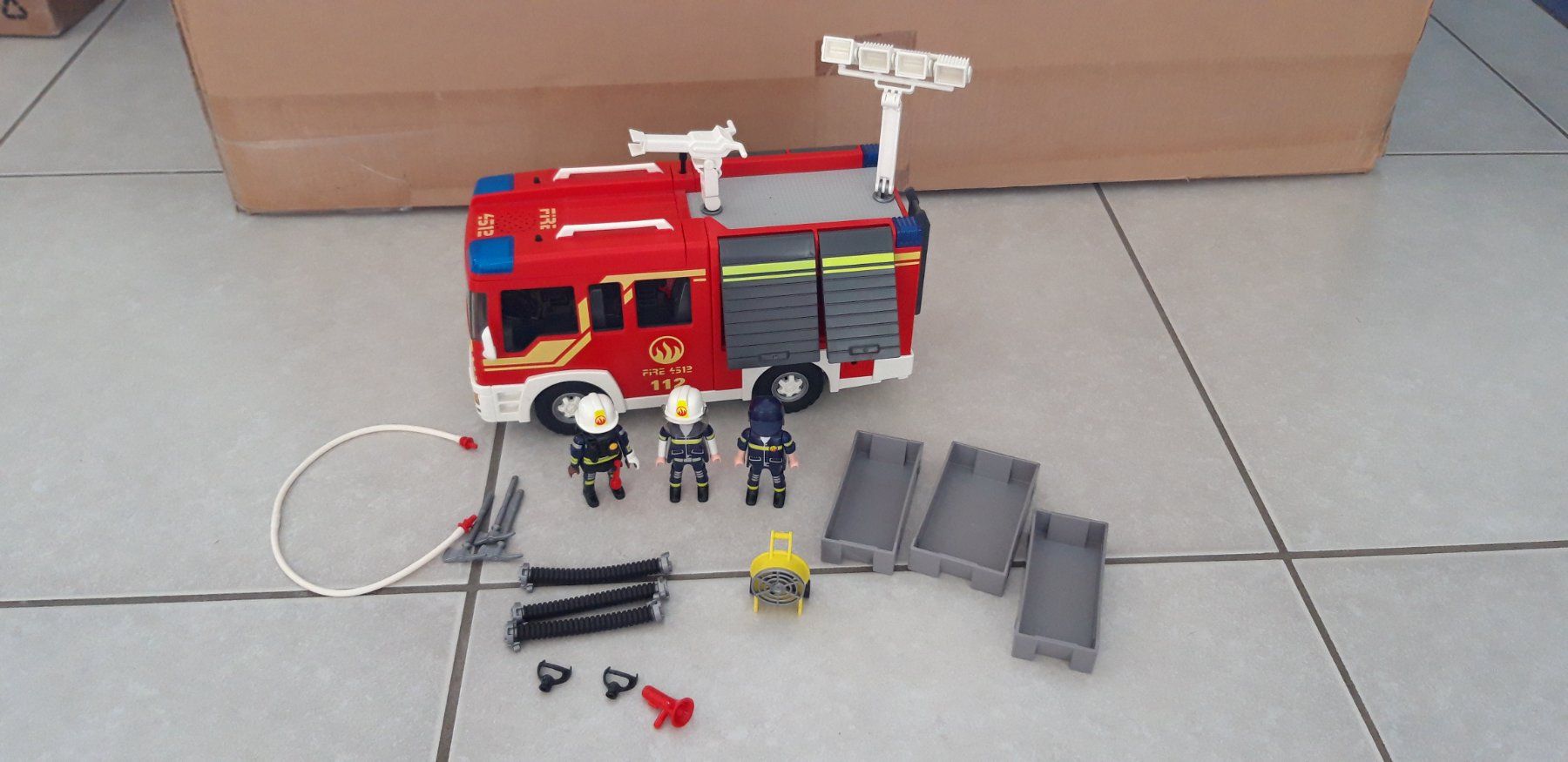 Playmobil Giocattoli: Playmobil Camion Pompiers – Usato da Cugy FR venduto da POWER-STI
