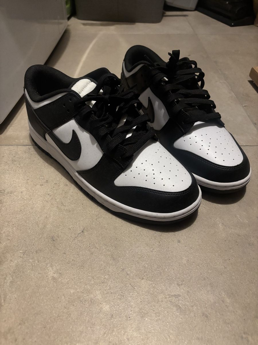 Nike Chaussures hommes: Nike dunk panda 46 – D'occasion à Payerne par Xl_27