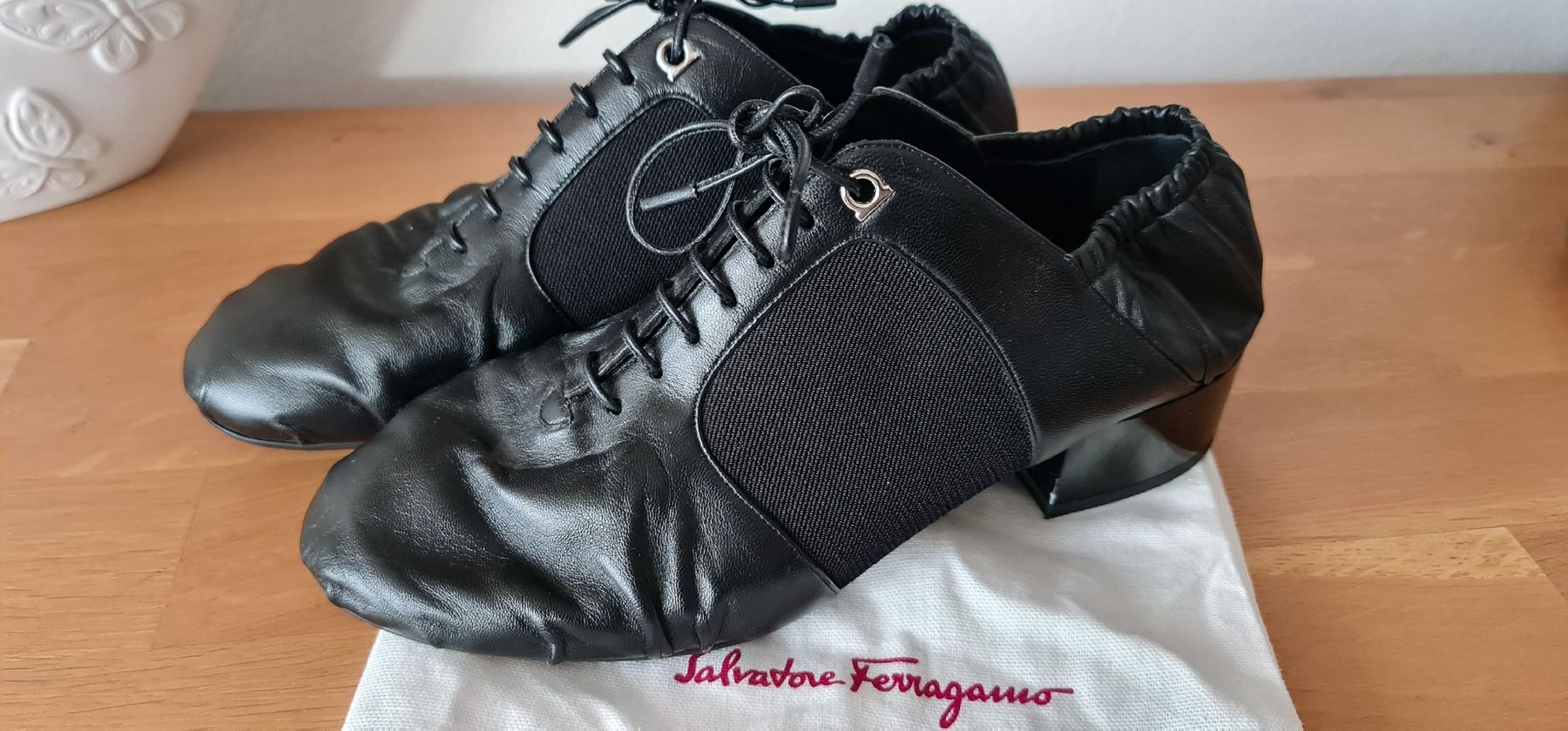 Salvatore Ferragamo Scarpe da donna: Salvatore Ferregamo Schuhe Gr. 38 – Usato da Zürich venduto da Olala_