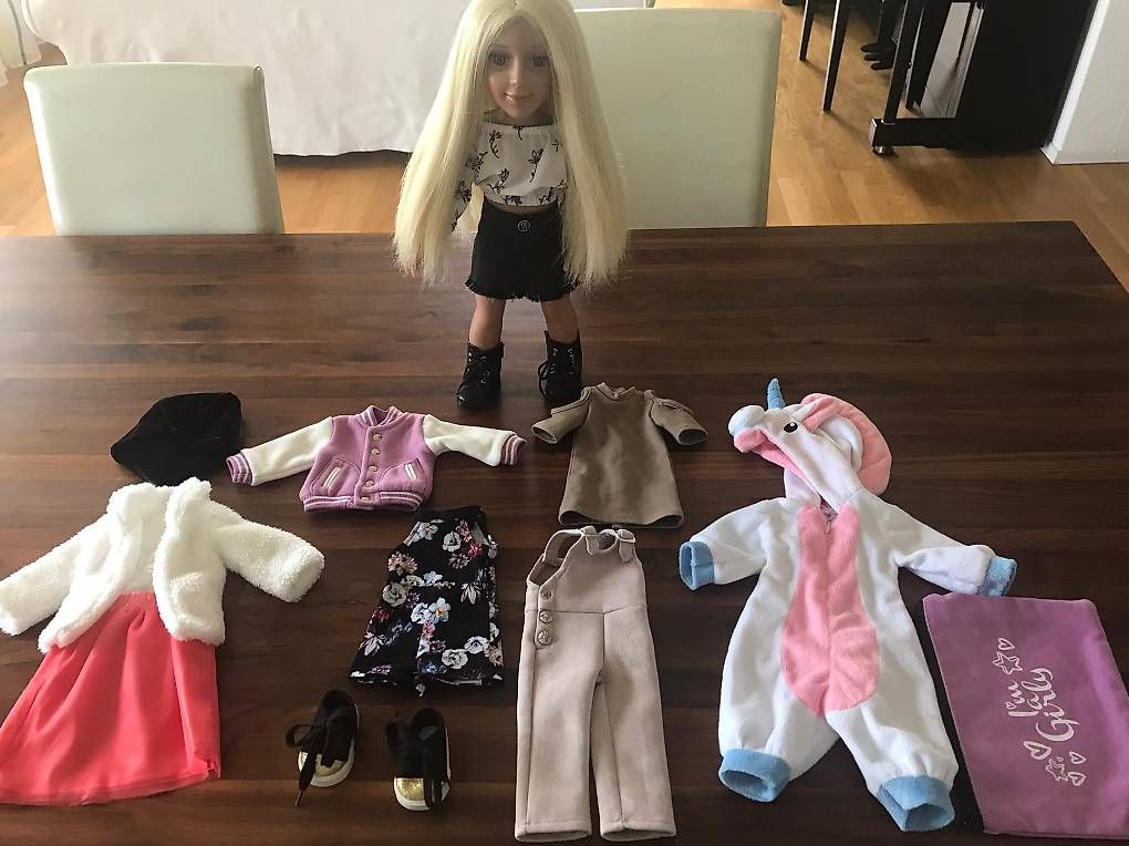 Poupées: I am A Girly Puppe – D'occasion à Rubigen par Jan_Bern 1