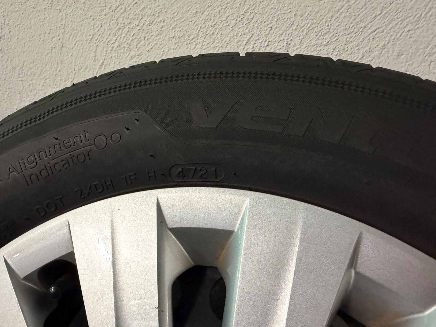 Volkswagen Pneumatici & Ruote complete: VW komplett Sommerräder Hankook 15" – Usato da Gossau SG venduto da fru_jkc6 5