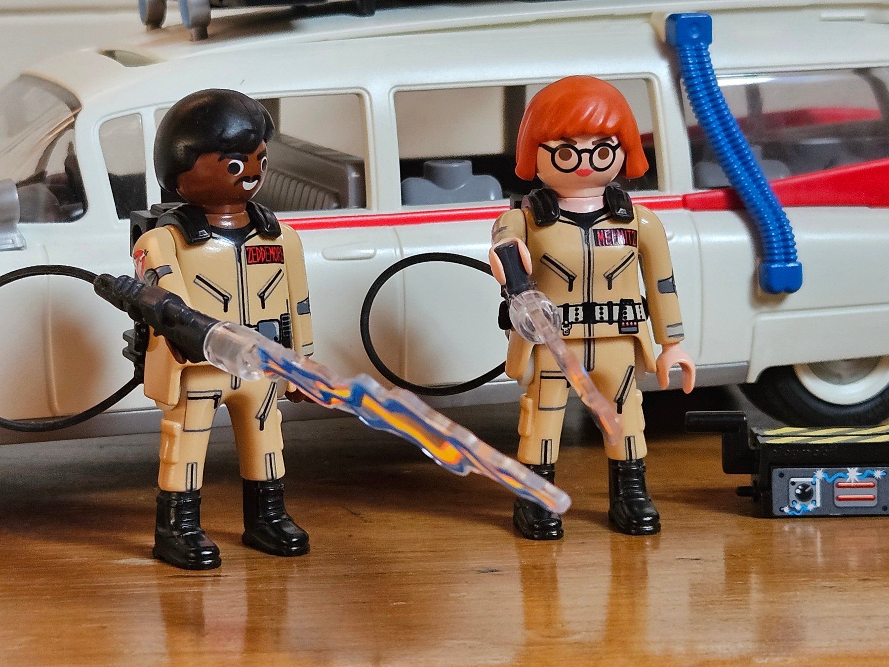 Playmobil Spielzeuge: Playmobil 9220 Ghostbusters Ecto-1 – Gebraucht aus Gontenschwil von regentag 4